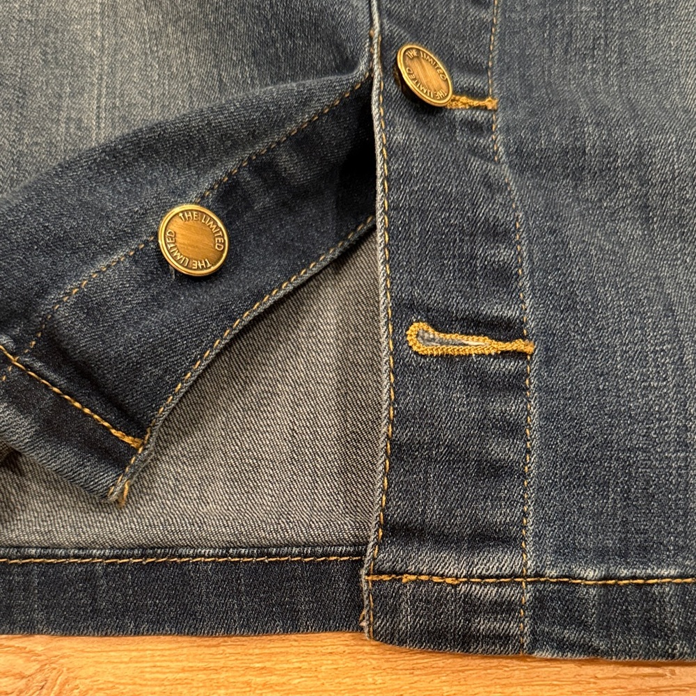 The Limited Blue Button-Front Pencil Skirt - Picture 8 of 11